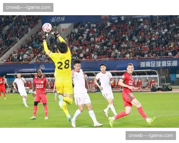 青岛海牛主场1-0小胜河南队，取得赛季关键三分