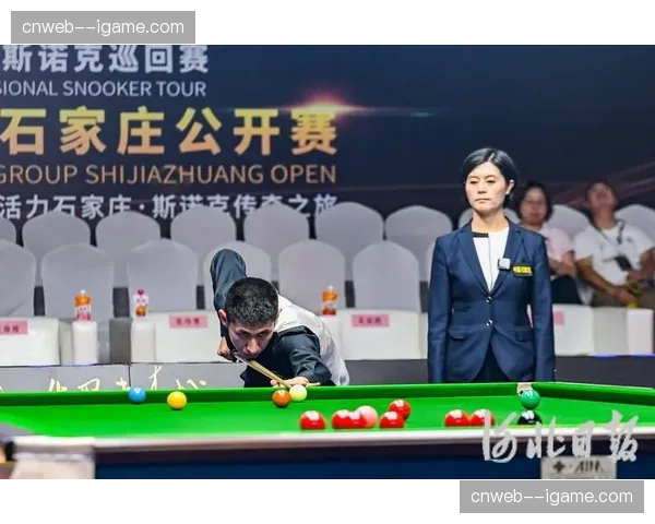 赛后混合采访区：首次夺得斯诺克世锦赛冠军的中国选手，用中文感谢全国球迷